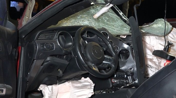 Bursa’da kaza yapan araçlar 150 metre sürüklendi: 1 ölü, 3 yaralı