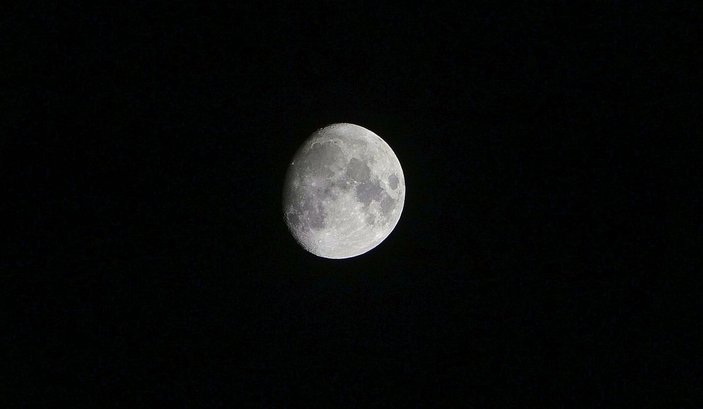 Osmaniye'de şişkin ay görüntülendi