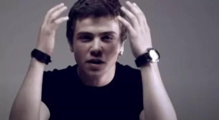 Tolga Sarıtaş'a ölen genç kızlar...Bu hali sizi dumur edecek!