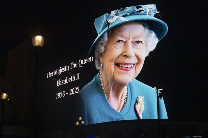 Kraliçe Elizabeth'in vefatının ardından İngiltere'de yas