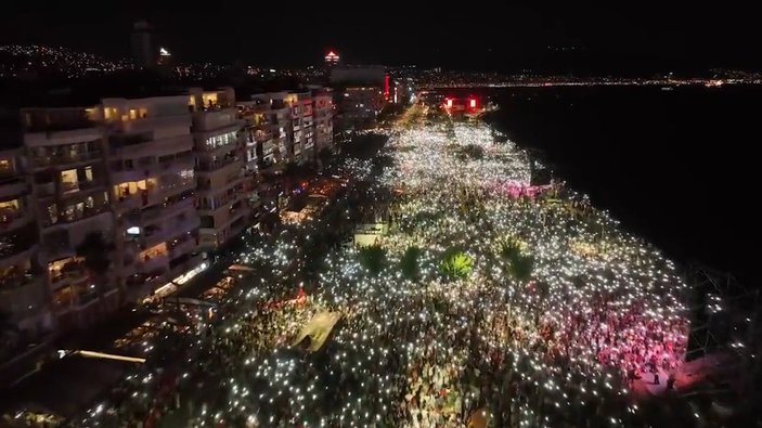 İzmir'in kurtuluşunun 100'üncü yılı etkinliklerine yoğun ilgi