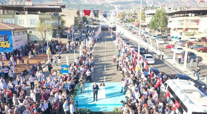 Kahramanmaraş'ta Tevfik Kadıoğlu Köprülü Kavşağı trafiğe açıldı