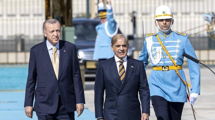 Cumhurbaşkanı Erdoğan, Şahbaz Şerif ile görüştü