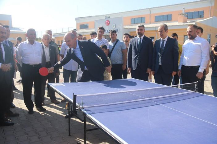 i Süleyman Soylu, Mardin’de çocuklarla bir araya gelerek top sektirdi