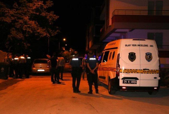 Erzincan'da kadın cinayeti: Kocası 20 yerinden bıçakladı