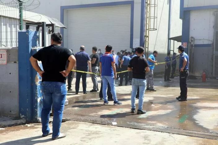 Gaziantep'te fabrikada yangın: 5 işçi dumandan etkilendi