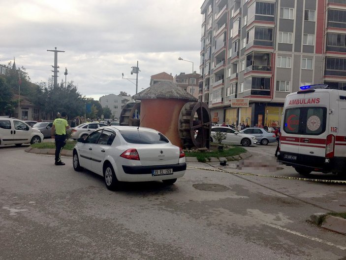 Edirne’de midibüsün çarptığı kadın öldü