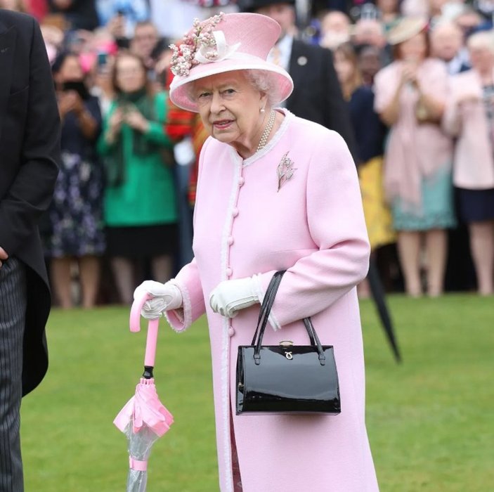 Kraliçe Elizabeth'in cenaze törenine Rusya, Belarus ve Myanmar davet edilmedi