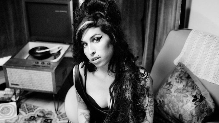 Amy Winehouse yaşasaydı 39 yaşında olacaktı