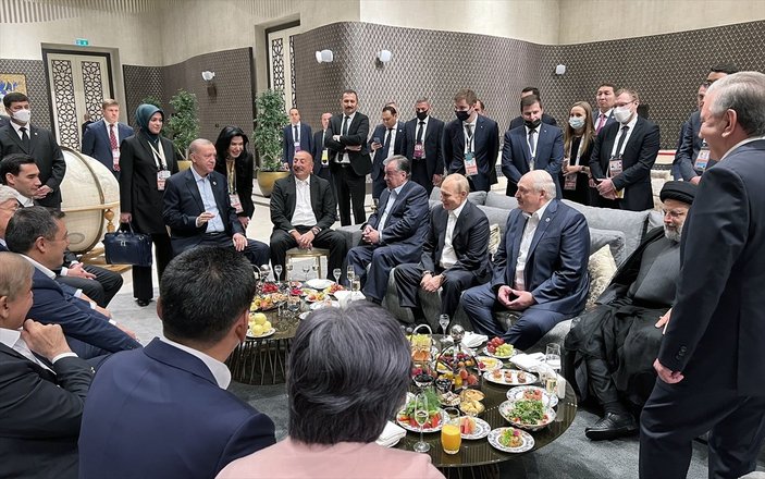 Cumhurbaşkanı Erdoğan, Özbekistan'da liderlerle bir araya geldi