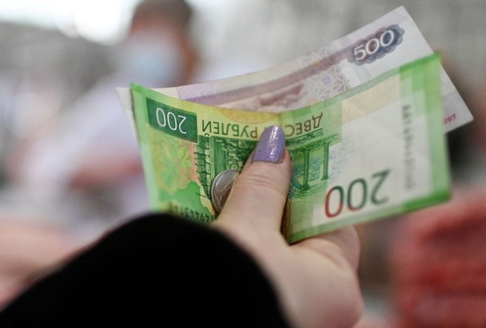 Rusya Merkez Bankası Başkanı Nabiullina: Dolar ve euro zehirli hale geldi