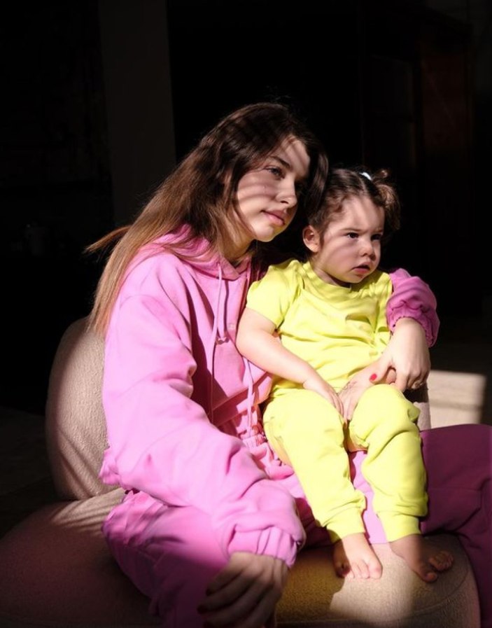 Hande Erçel'in yeğeninden yürek burkan haber! Annesi gibi kanser...