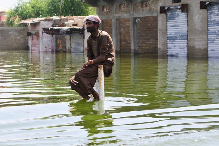 Pakistan'da sel felaketi: Ölü sayısı 1545'e yükseldi