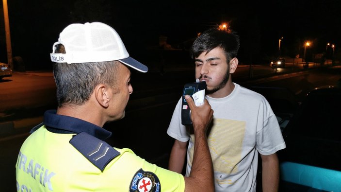Aksaray'da polisin alkollü sürücü ile imtihanı
