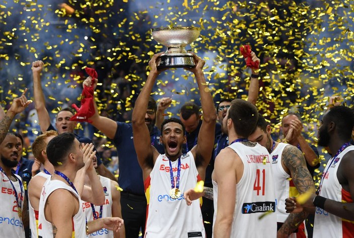 Fransa'yı yenen İspanya, basketbolda Avrupa Şampiyonu