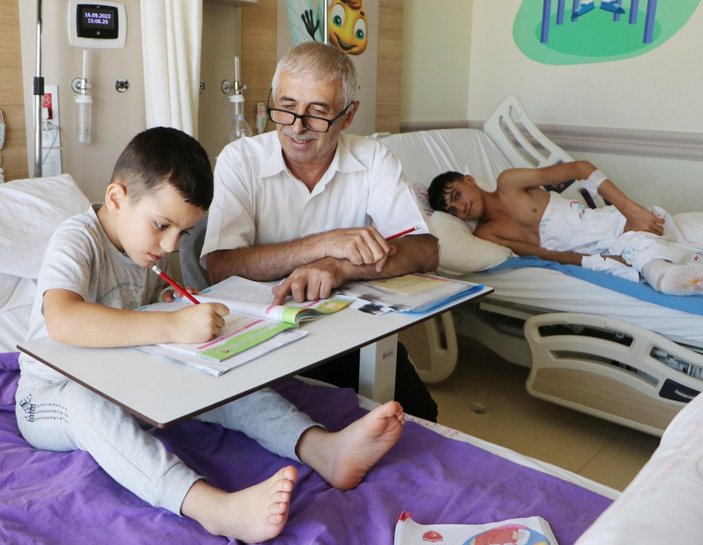 Erzurum Şehir Hastanesi’nde tedavi gören çocuklar dersbaşı yaptı