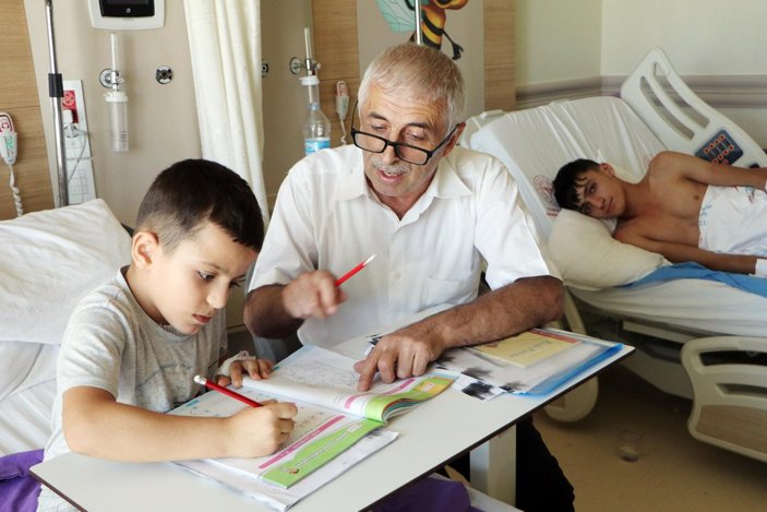 Erzurum Şehir Hastanesi’nde tedavi gören çocuklar dersbaşı yaptı