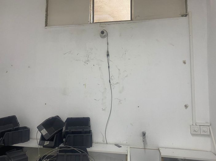 Ümraniye’de 600 bin liralık anakart hırsızlığı kamerada