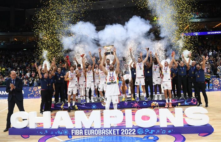İspanya, EuroBasket şampiyonluğunu kutladı