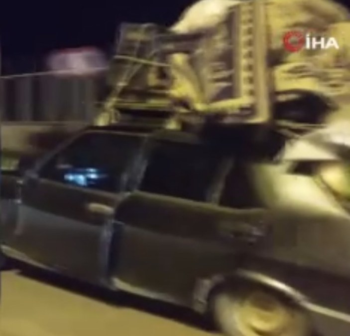 Ankara’da aşırı yük taşıyan otomobil