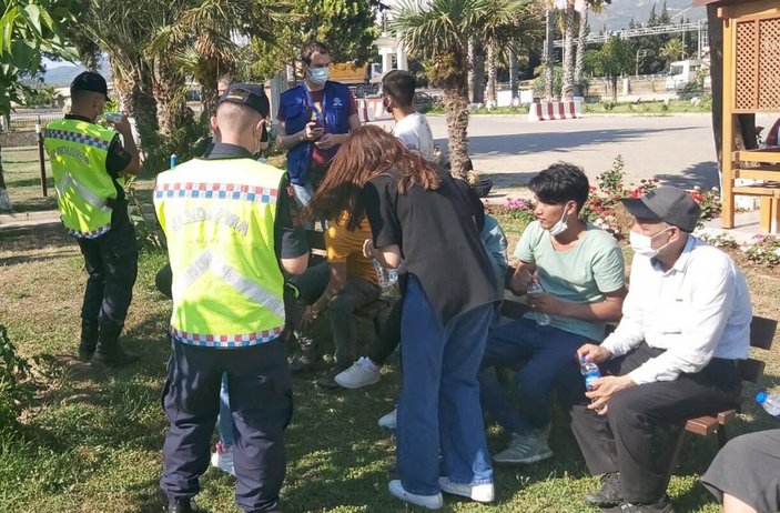 İzmir’de 343 kaçak göçmen ve 6 organizatör yakalandı