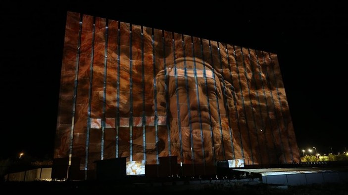 Troya Müzesi'nde 3D Mapping gösterimi yapıldı