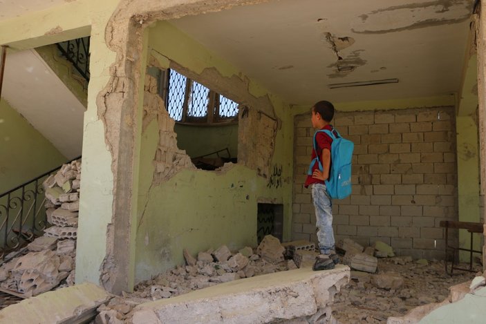 Suriye'nin kuzeydoğusunda savaşın gölgesinde dersbaşı yapıldı