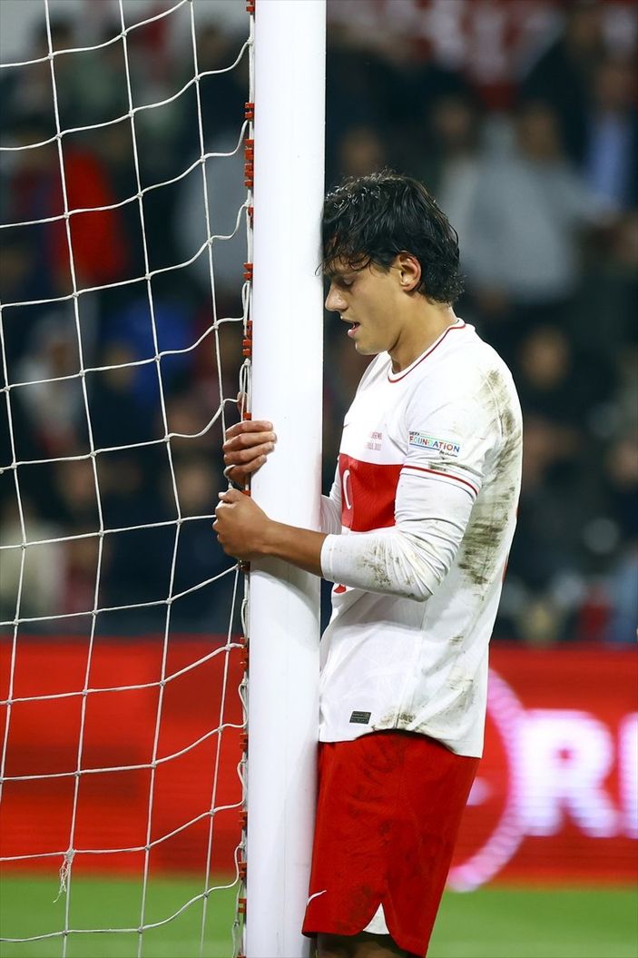 a A Milli Takım kadrosunda zorunlu değişiklik