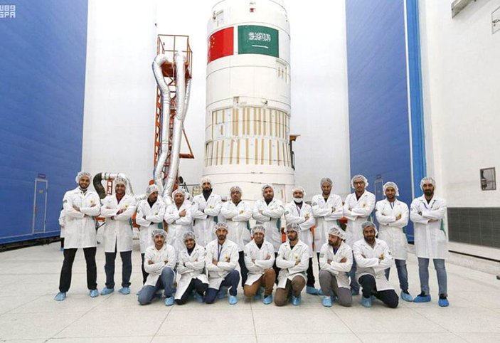 Suudi Arabistan, uzaya astronot gönderecek