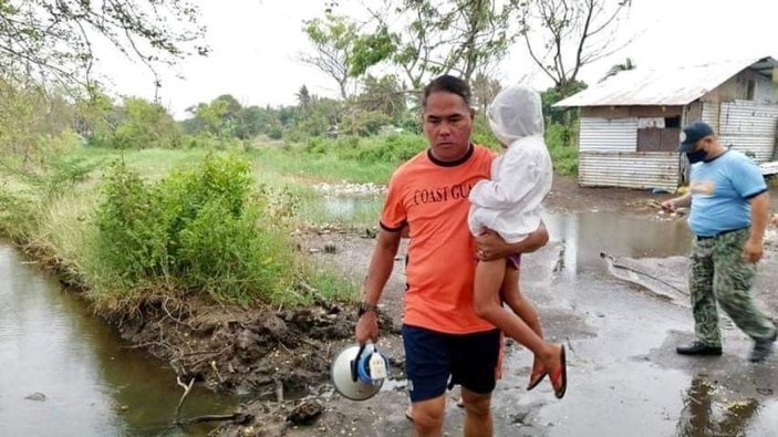 Filipinler'de Noru Tayfunu alarmı: 8 bin 500 kişi tahliye edildi