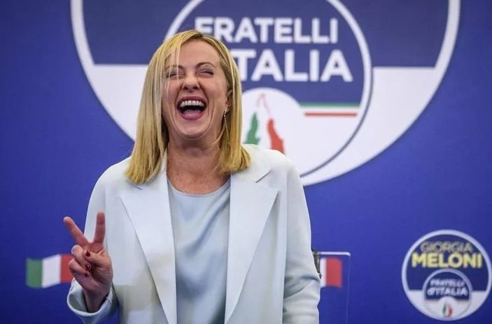 İtalya'nın ilk kadın ve aşırı sağcı başbakanı: Giorgia Meloni