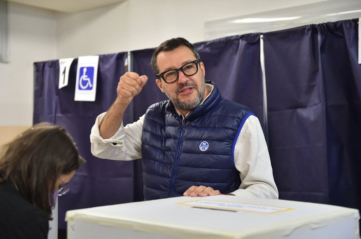 İtalya’da genel seçimler: Aşırı sağcılar önde