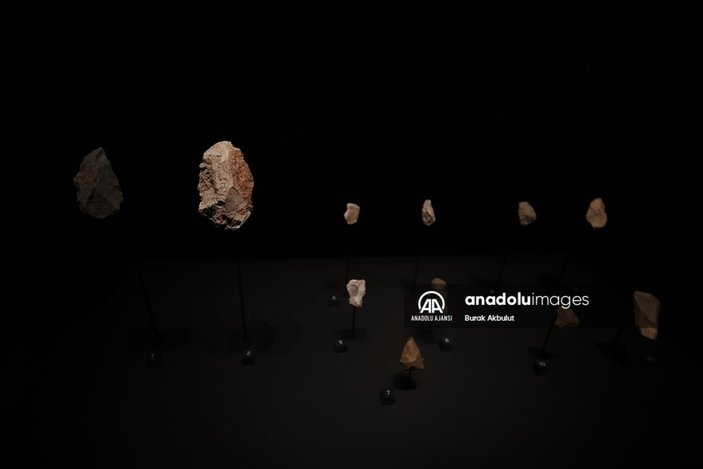 İspanya'da bulunan 1,4 milyon yıllık insan fosili, ziyaretçilerin ilgisini çekiyor