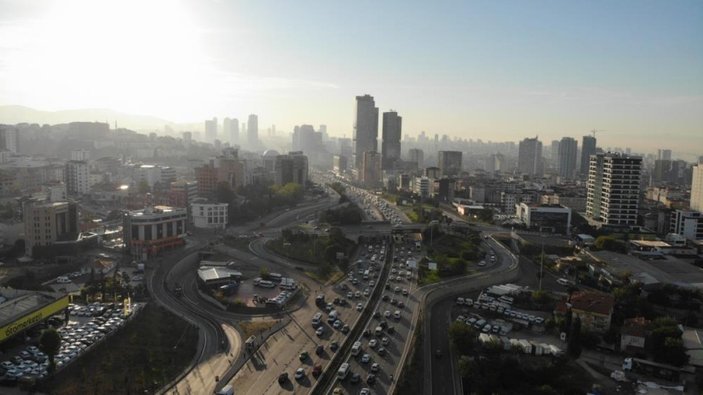 İstanbul'da trafik yoğunluğu yüzde 70'i gördü