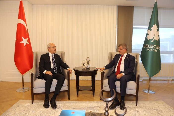 Ahmet Davutoğlu, Kemal Kılıçdaroğlu'nu kabul etti