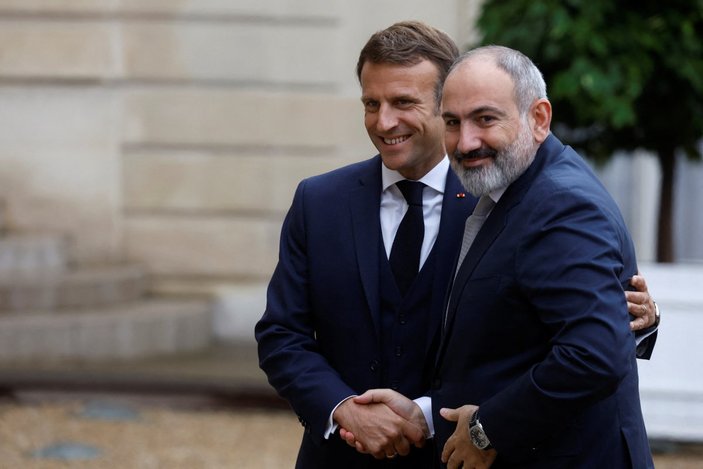 Fransa Cumhurbaşkanı Macron, Ermenistan Başbakanı Paşinyan'la buluştu