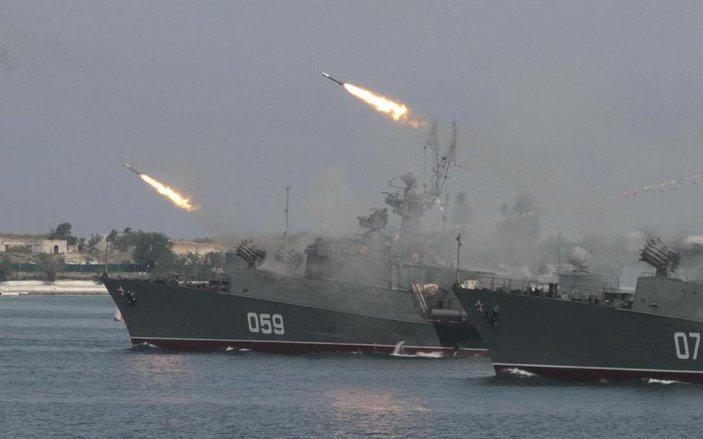 Çin ve Rusya'nın savaş gemileri, Alaska açıklarında görüldü