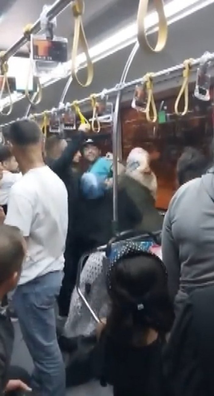 Sultanbeyli’deki yolcuların koltuk kavgası