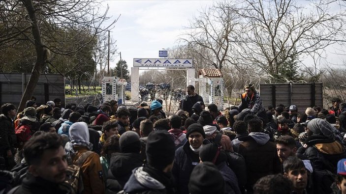 Yunanistan'dan Ukraynalı ve diğer mültecilere farklı muamele itirafı