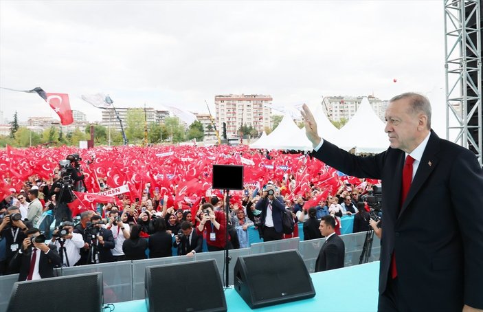 Cumhurbaşkanı Erdoğan, 'gelişmiş ülke' güzellemesi yapanlara cevap verdi