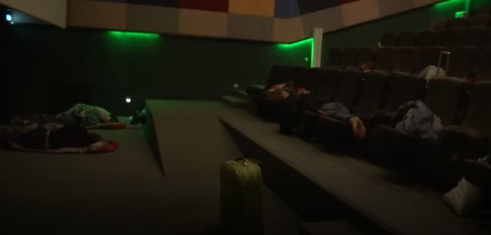 Seferberlikten kaçan Ruslar, Kazakistan'da sinemaya sığındı