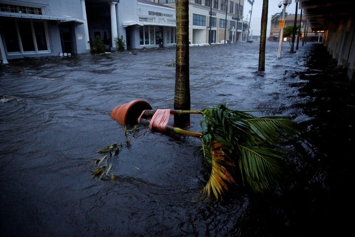 Ian Kasırgası Florida'da: 2.5 milyon kişiye tahliye emri