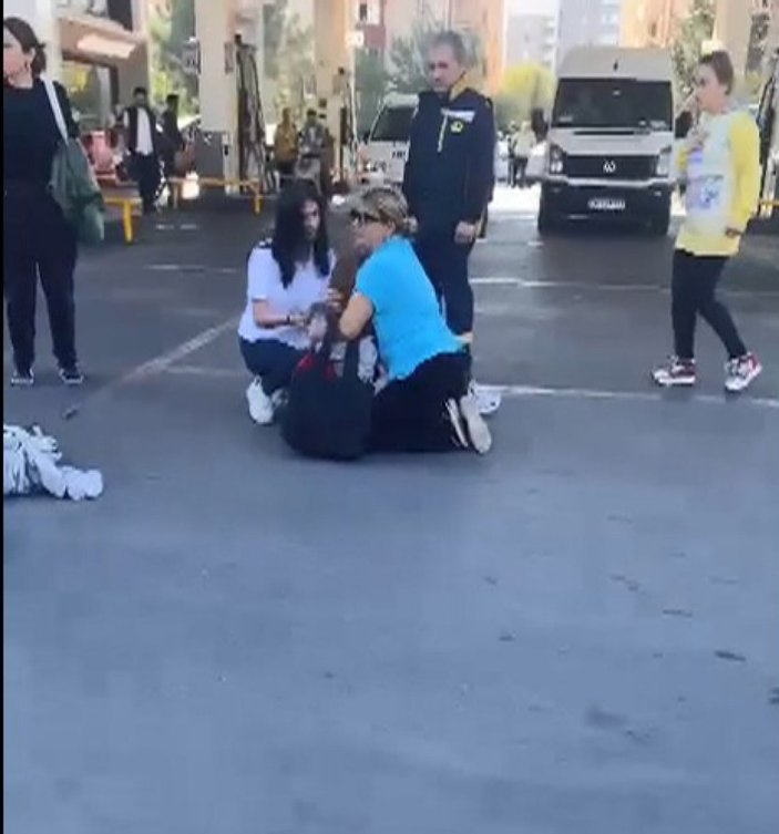 Bahçeşehir'de kız grubu kavgası