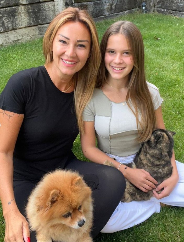 Pınar Altuğ'un kızına beğeni ve yorum yağdı