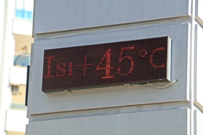 Antalya’da ekimde termometreler 45 dereceyi gördü
