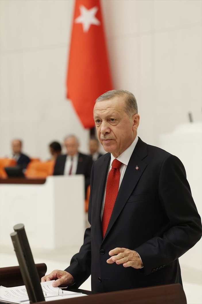 Cumhurbaşkanı Erdoğan: Türkiye, kendi eksenini tahkim ediyor