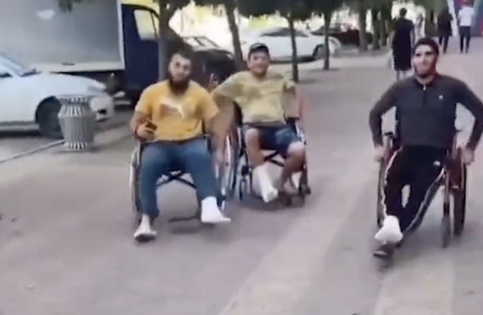 Dağıstan'da seferberlik sonrası Ruslar tekerlekli sandalyeyle gezdi
