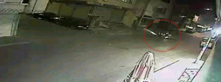 Arnavutköy’de İSKİ’nin açtığı çukur kazaya neden oldu