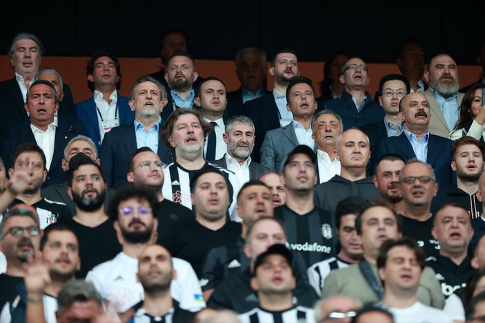 Nureddin Nebati Fenerbahçe-Beşiktaş derbisinde