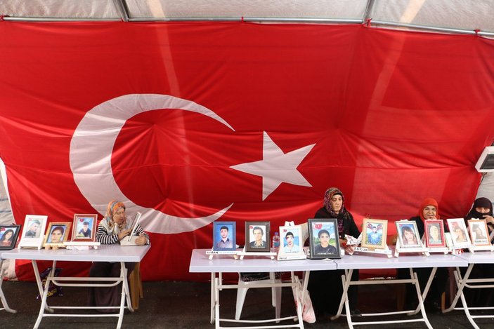 Diyarbakır'da başlayan evlat nöbetinin 127'inci günü